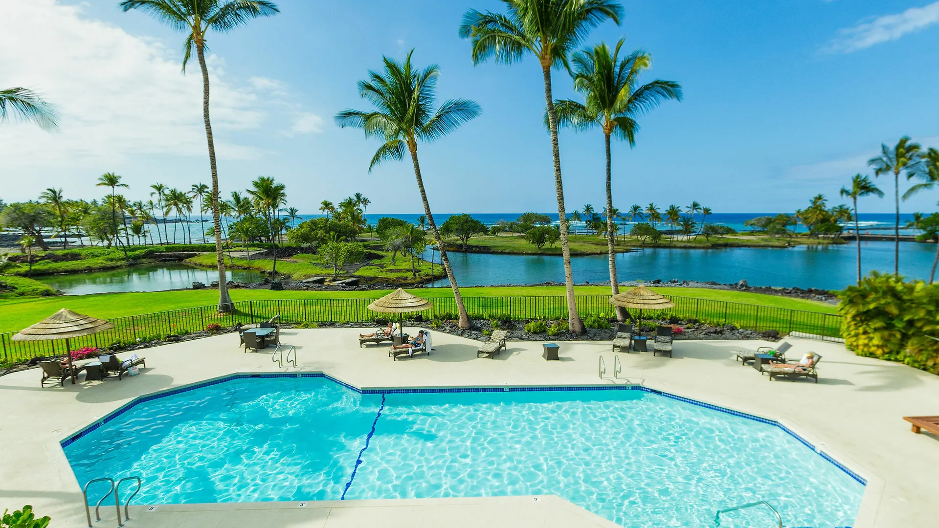 Mauna Lani Terrace Condominium プアコ