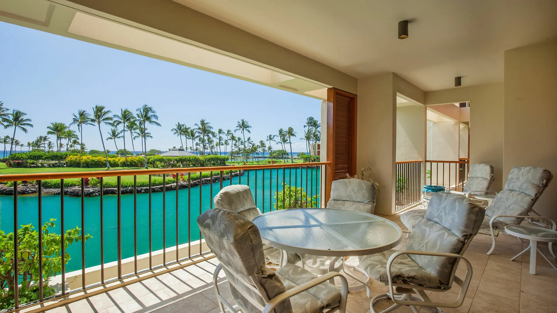 Mauna Lani Terrace Condominium プアコ ホテル